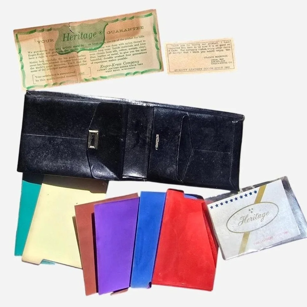 Vintage‎ wallet, it's never been folded